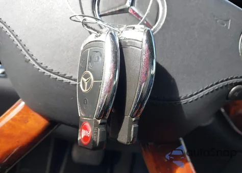 2007 Mercedes-Benz S 550 из США, поврежденный, VIN WDDNG71X37A104062